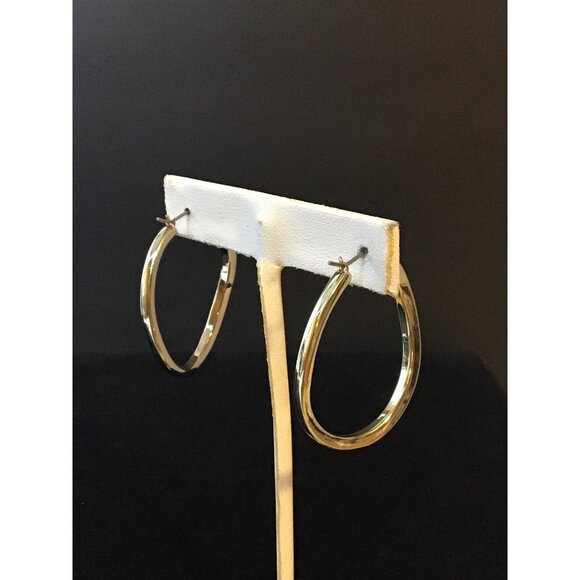 Avon Gold Tone Wave Hoop Pierced Earrings (1613) - Picture 4 of 4